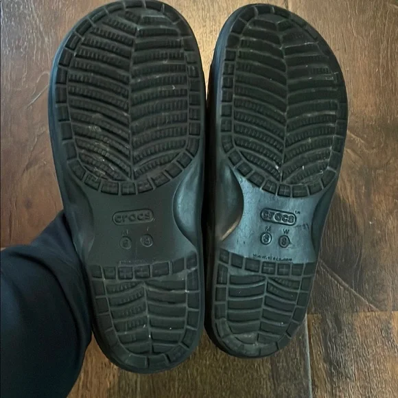 Crocs Camouflage Slide Sandals - Picture 4 of 4